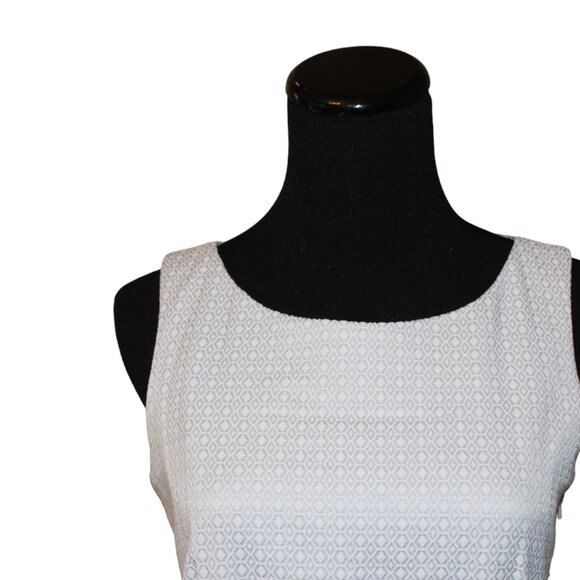 CLEARANCE SALE! Pure Collection Grey Geo Print Jacquard Fit Flare Dress 10 NWT's - Picture 2 of 16